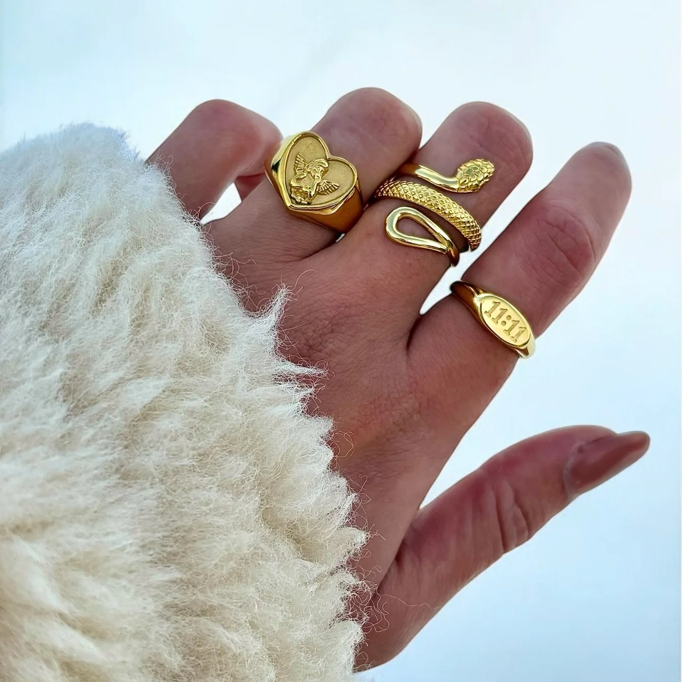 Heart Shaped Angel Ring - Image 3